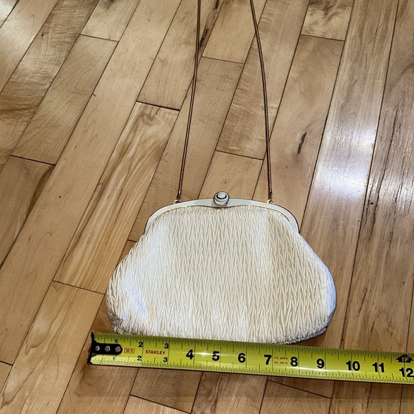 Vintage Goldco Textured Purse - Picture 7 of 9